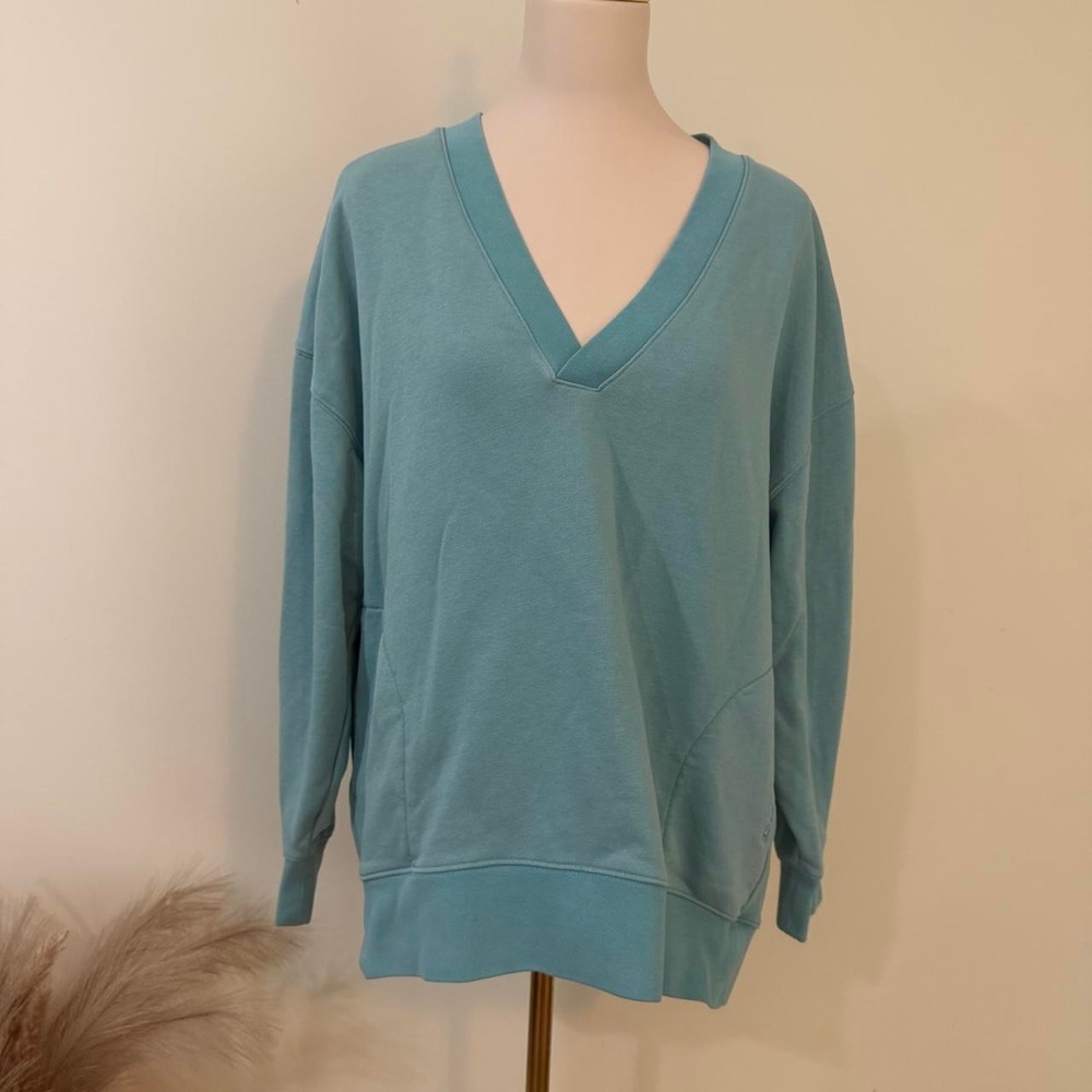 Champion Medium Oversized V-Neck Pullover Sweatshirt - Teal Blue